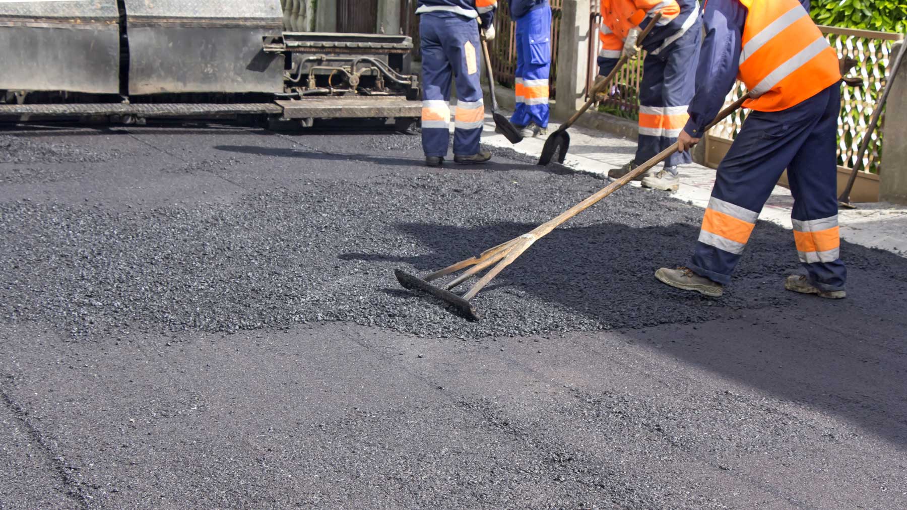 Asphalt contractor